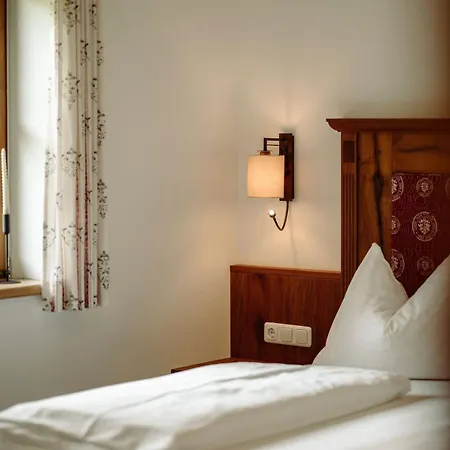 Hinterweiding Gut שוורצך אים פונגאו